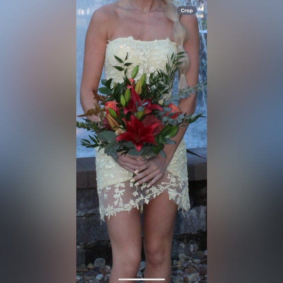 Size 00 Beautiful pale yellow color, excellent condition - Picture 2 of 6